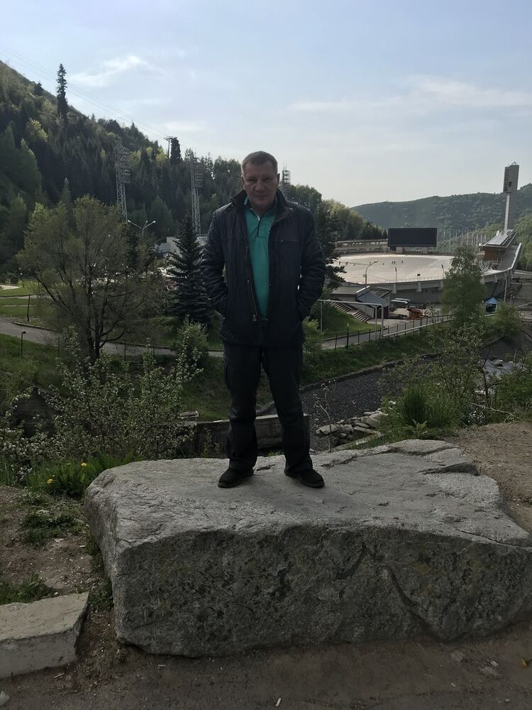  12362218  Andrey, 48 ,    