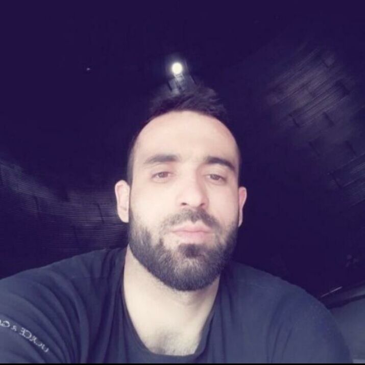  28657228  Farid, 35 ,    