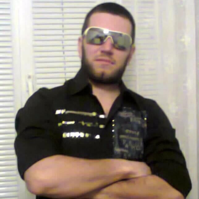  31827908  , 33 ,    