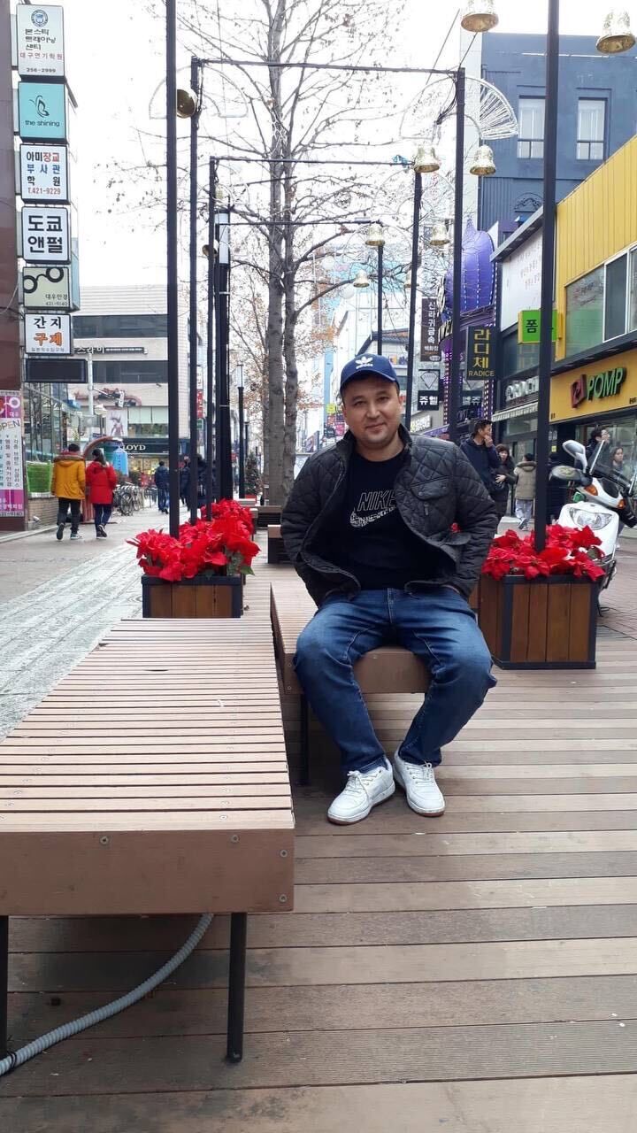 Marbella,   John, 43 ,   ,   