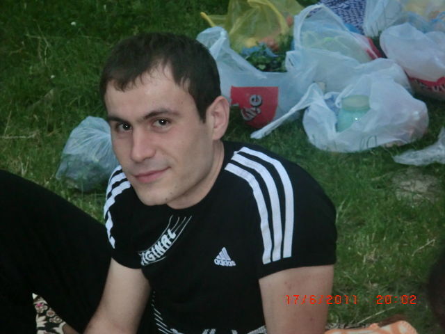  28330328  Karen, 39 ,    