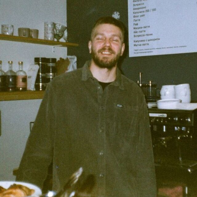  52793768  , 39 ,    