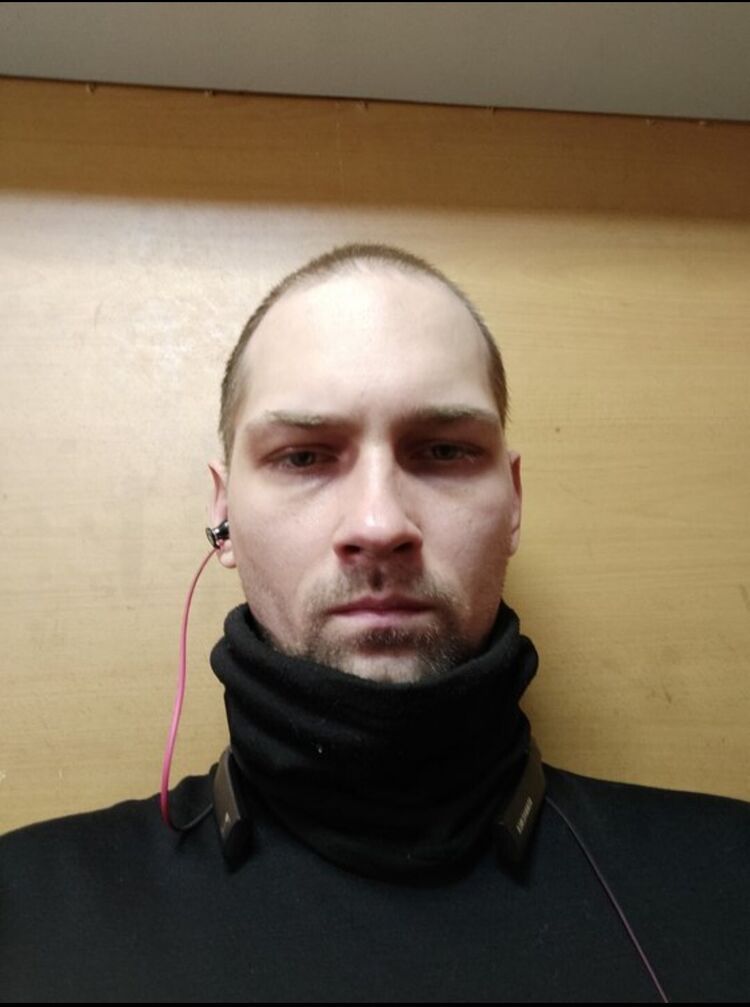  ,   Igor, 39 ,   ,   