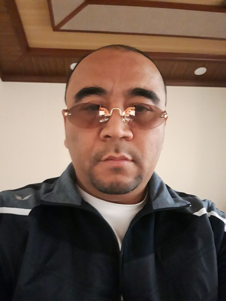  24208228  Rustam, 45 ,    