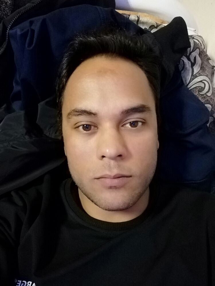  26824418  Zayn, 30 ,    --