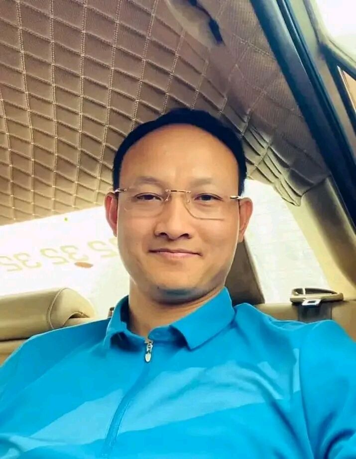  50319048  Anatoly, 50 ,    