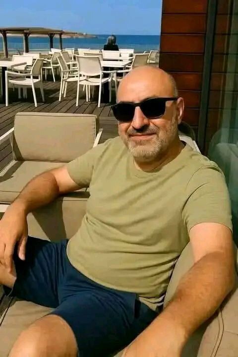  53350388  William jame, 55 ,    