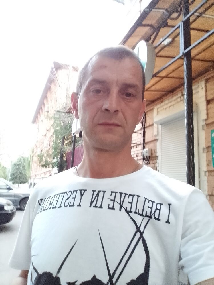  32163188  , 46 ,    