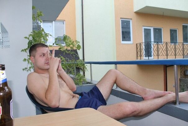  ,   Oleg, 39 ,   