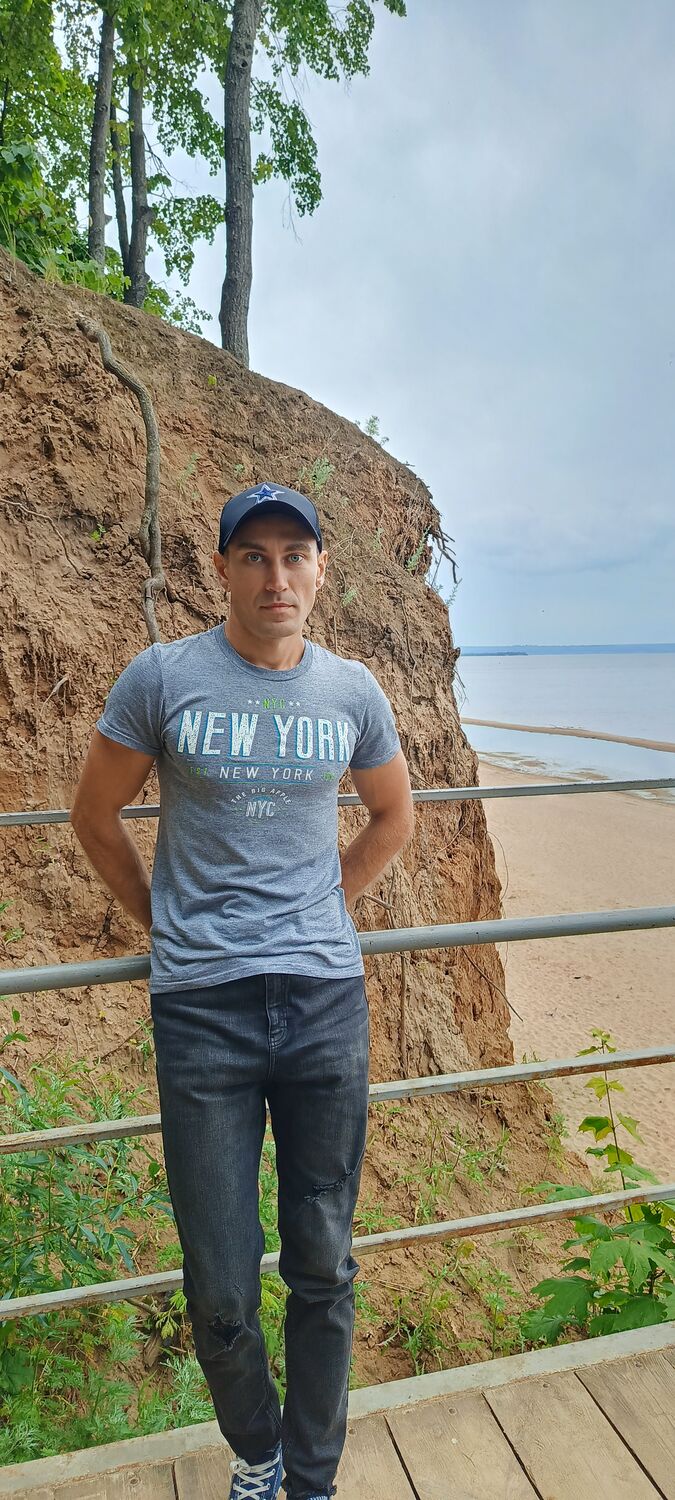  53832988  Tommi, 36 ,    