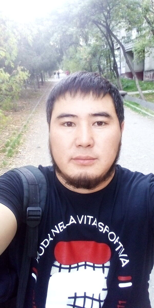  ,   Erik, 37 ,   ,   , c 