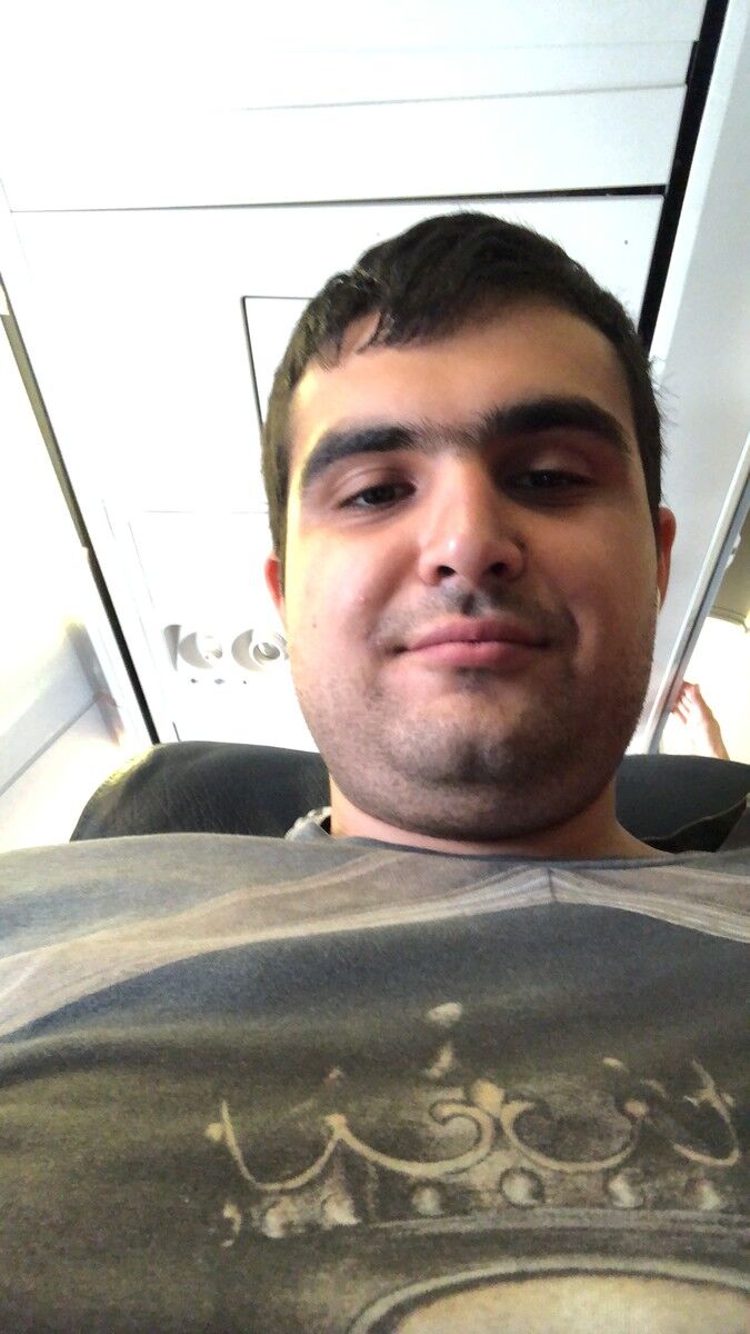  19440518  Davit, 31 ,    