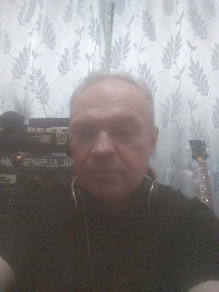  42379648  , 57 ,    