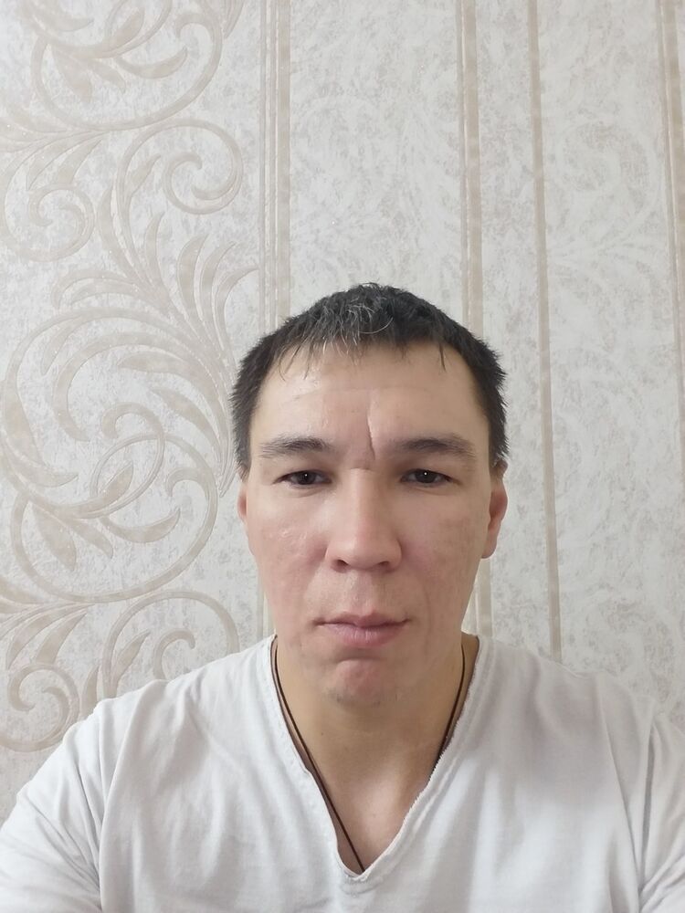  ,   Ruslan, 40 ,   ,   , c 