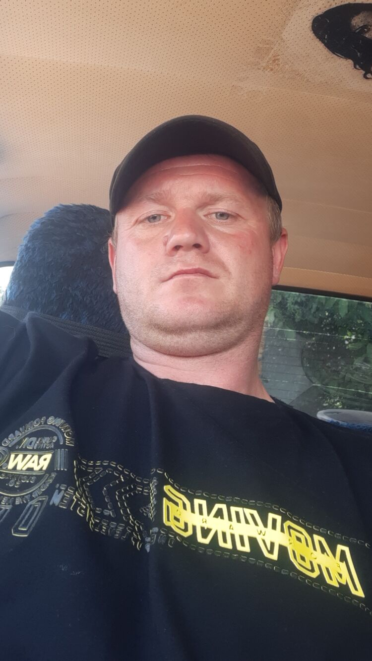  28715868  , 40 ,    