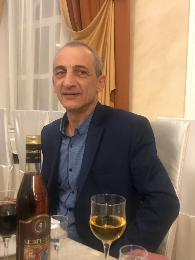  17047208  Sergei, 62 ,     