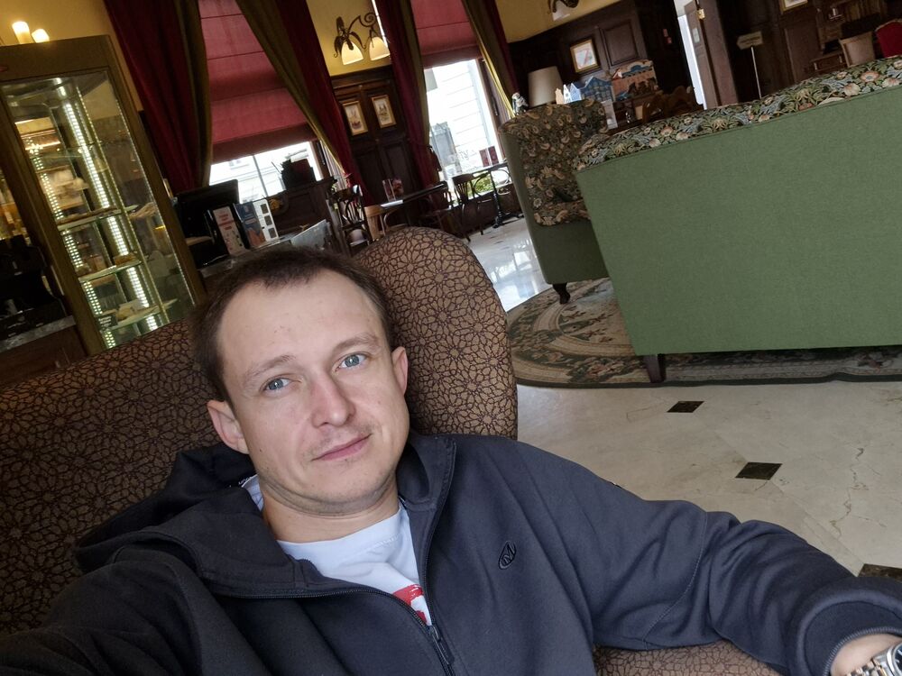  54462818  Artyom, 30 ,    