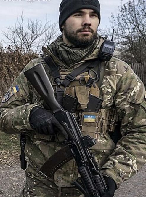  25277358  Ikram, 40 ,    