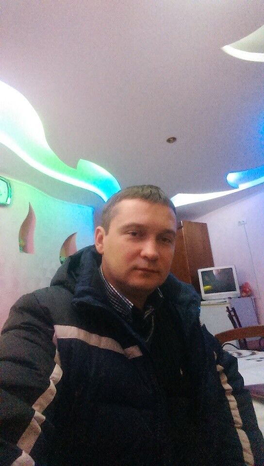  ,   Vova, 46 ,   