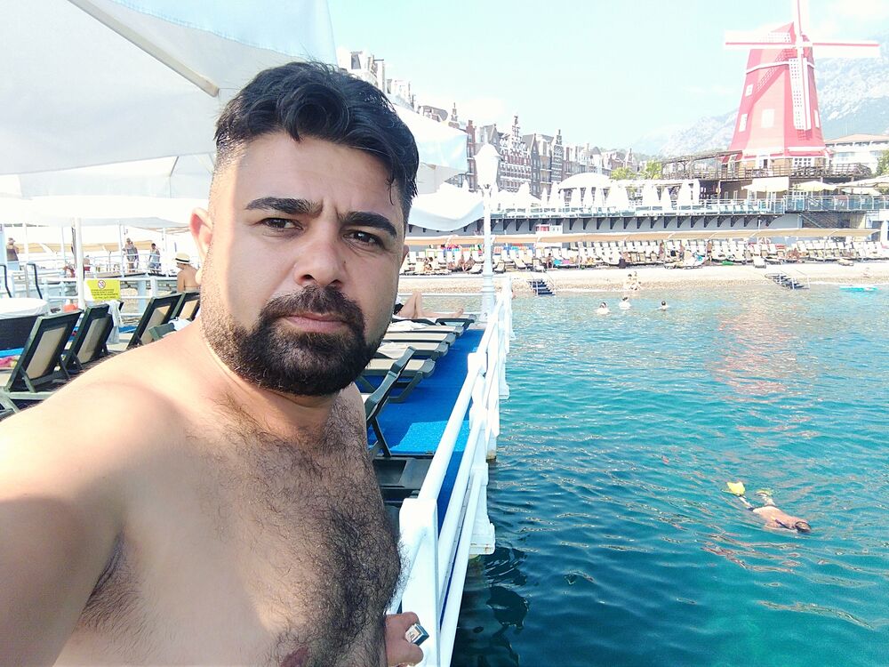  24454688  Taylan, 39 ,    