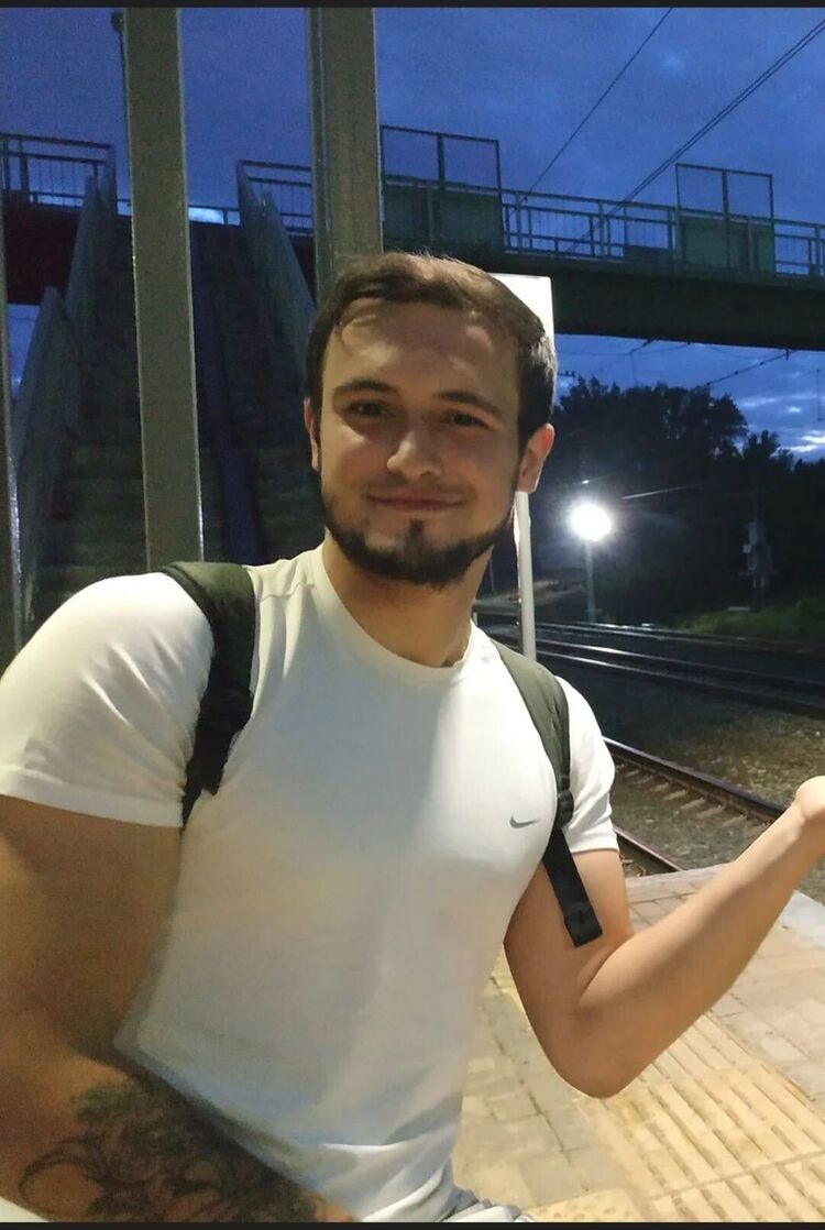 45824408  , 20 ,    