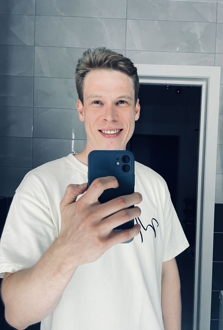  46423818  , 28 ,    