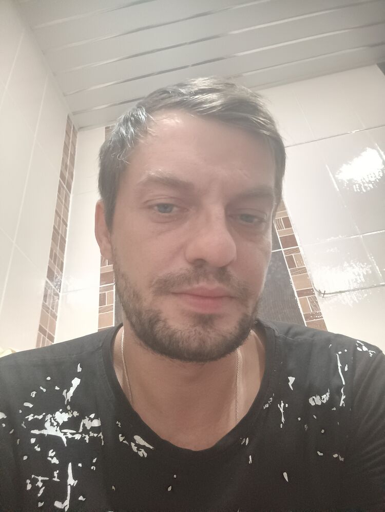  46887698  , 34 ,    