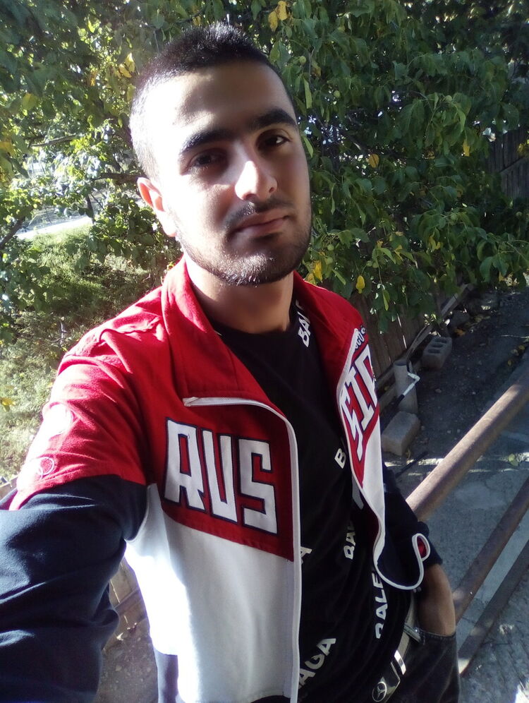  ,   Andro, 25 ,   ,   , c 