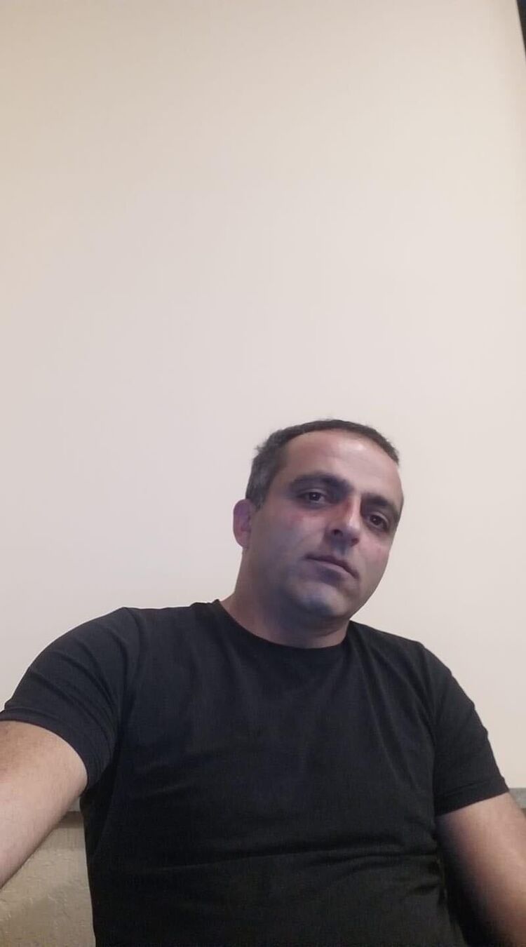  25779088  , 43 ,    