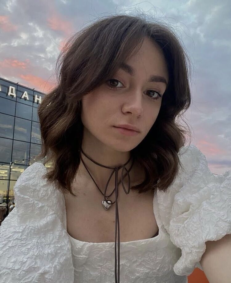  -,   , 22 ,   