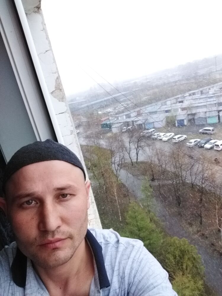  34566748  Diyorbek, 32 ,    