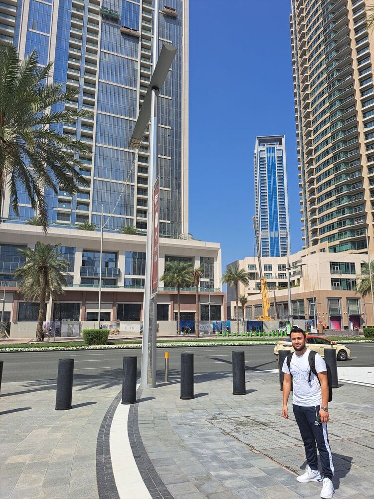  43548638  Abduraxim, 29 ,    -