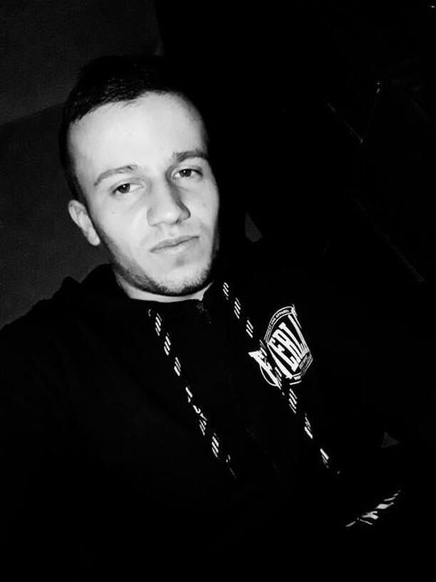  29585768  Andrian, 25 ,    Antwerp