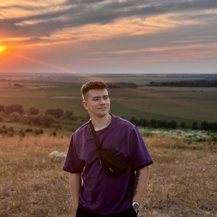  54692878  Pavel, 24 ,    