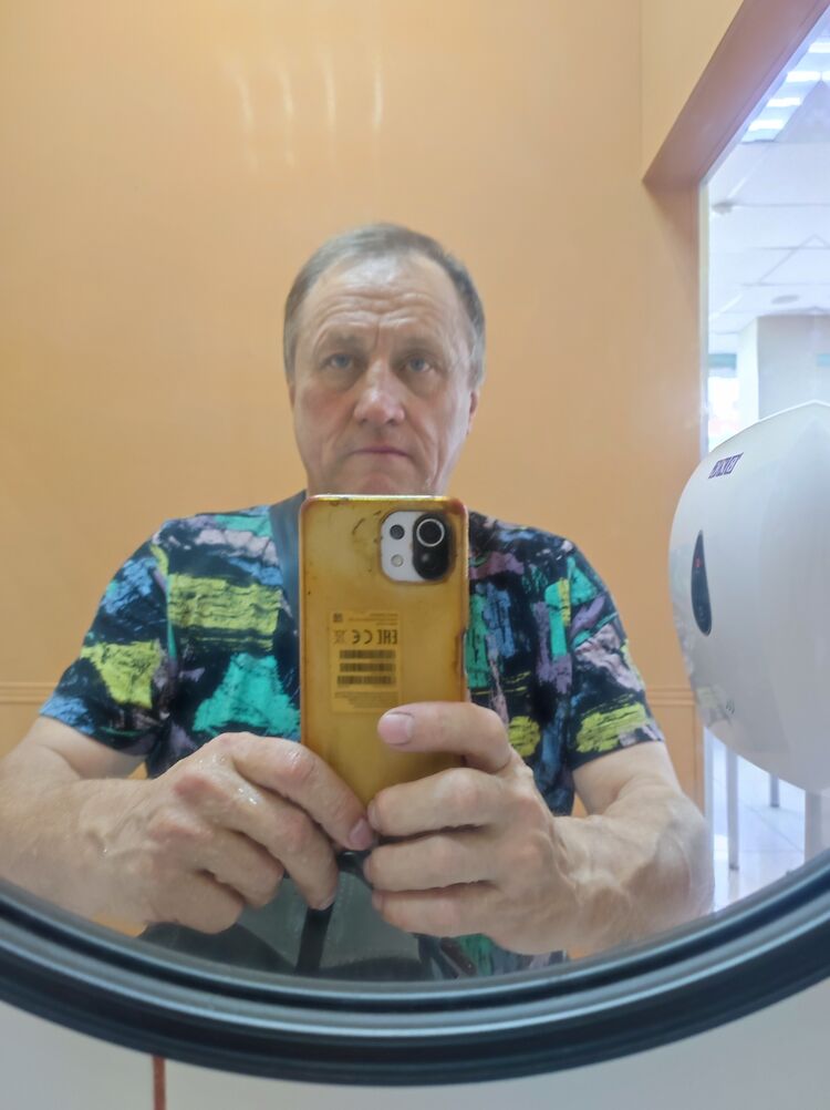  49632388  Rustem, 58 ,    