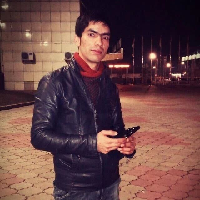  35798088  Ali, 29 ,    