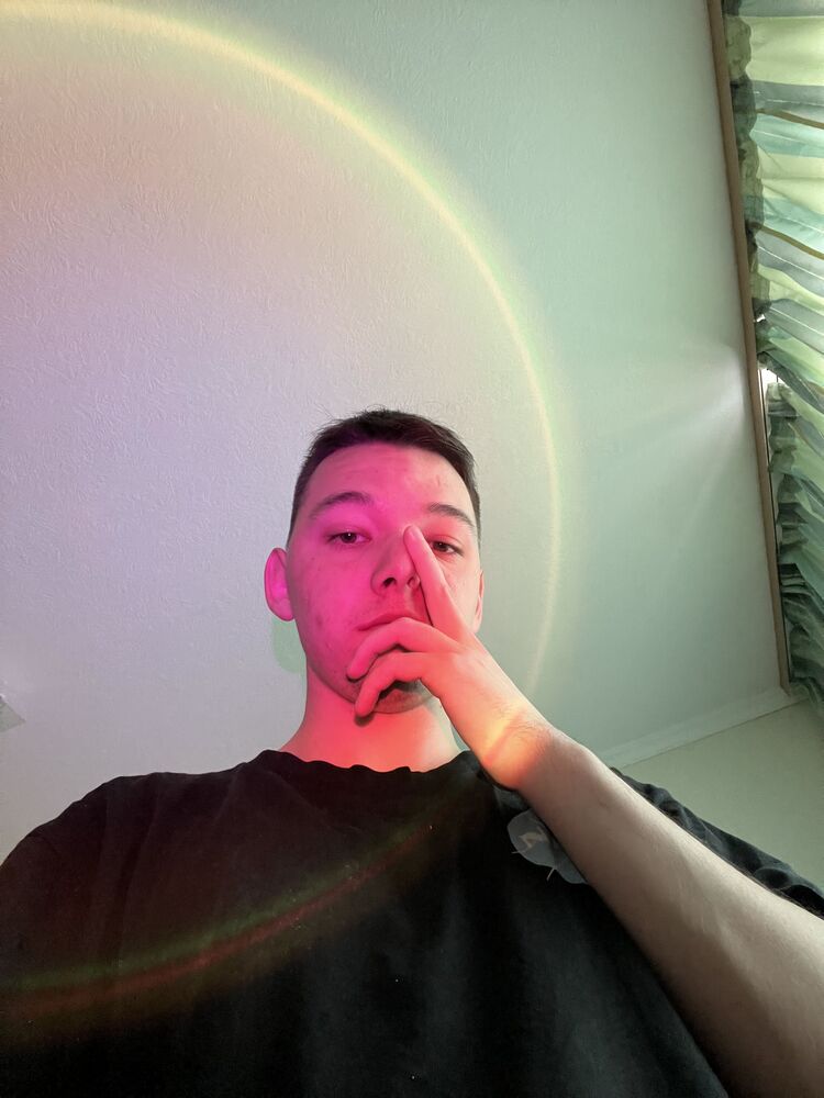  42478038  , 23 ,    -