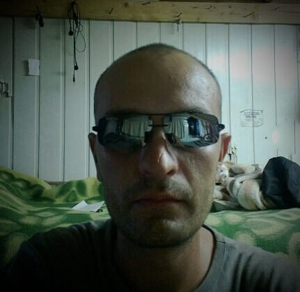  8900868  , 44 ,    