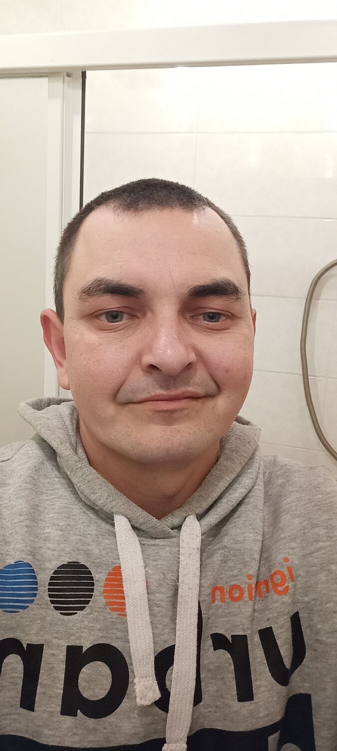  23098218  , 40 ,    