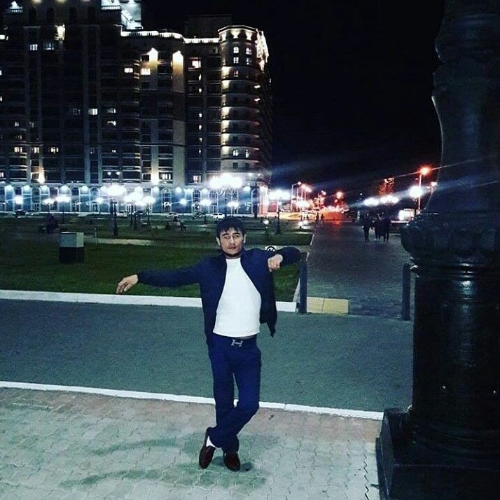 15766018  Muhammet, 28 ,    