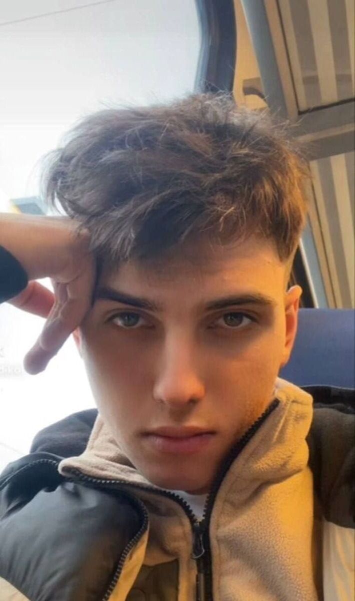  49307158  , 20 ,    -