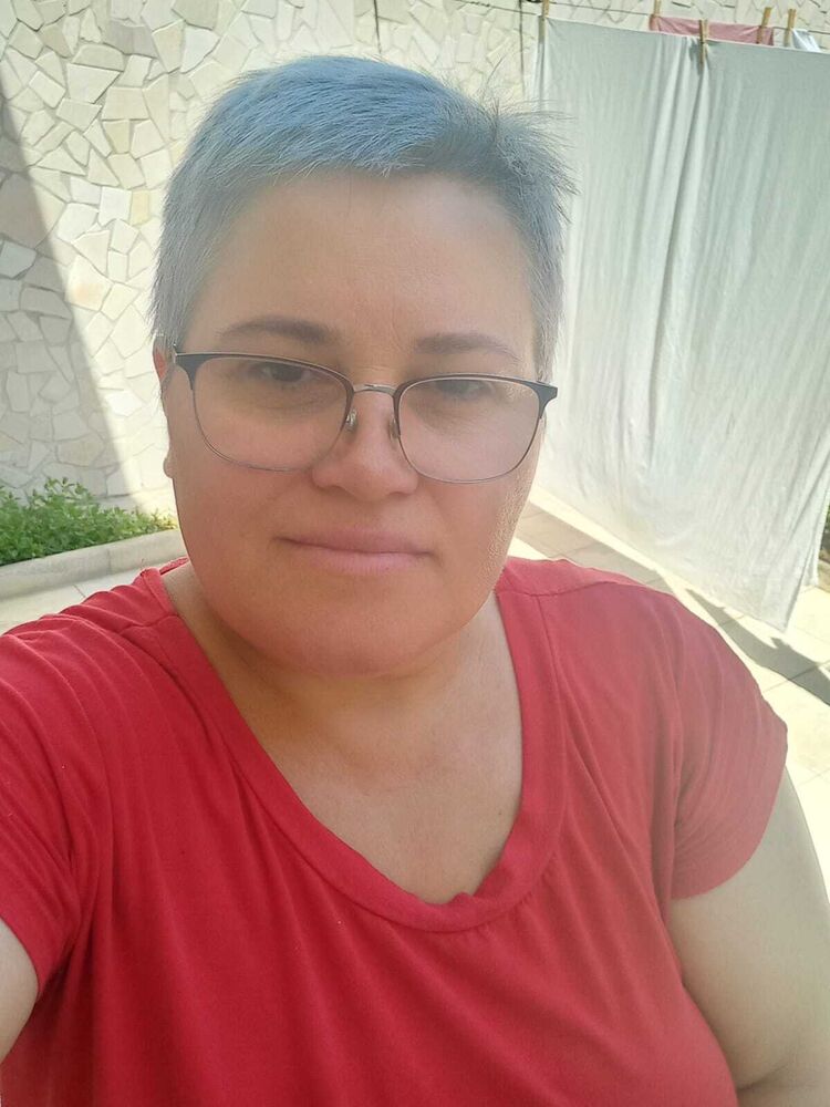  ,   Tatiana, 53 ,   c 