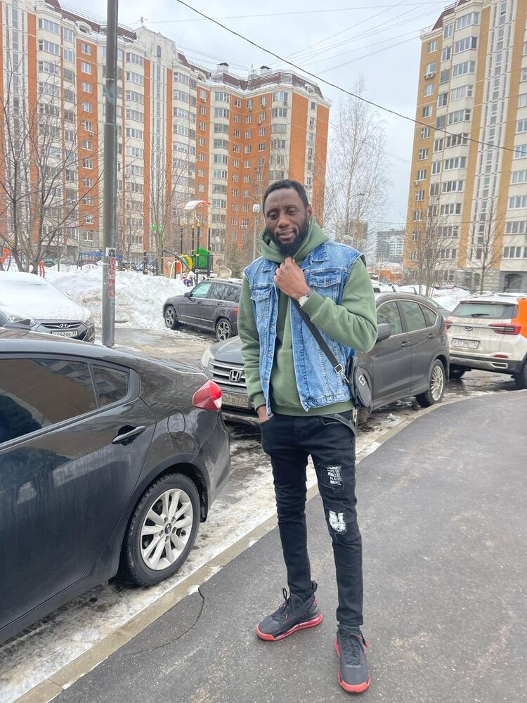  40915828  Armand, 35 ,    