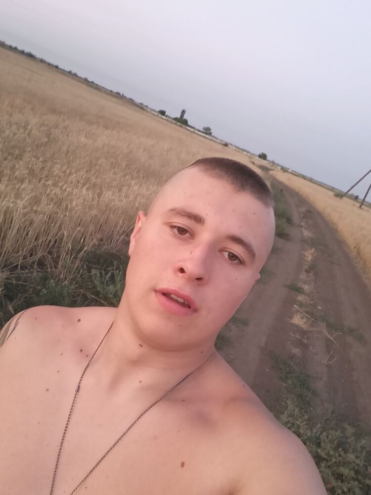  ,   Vlad, 23 ,   ,   