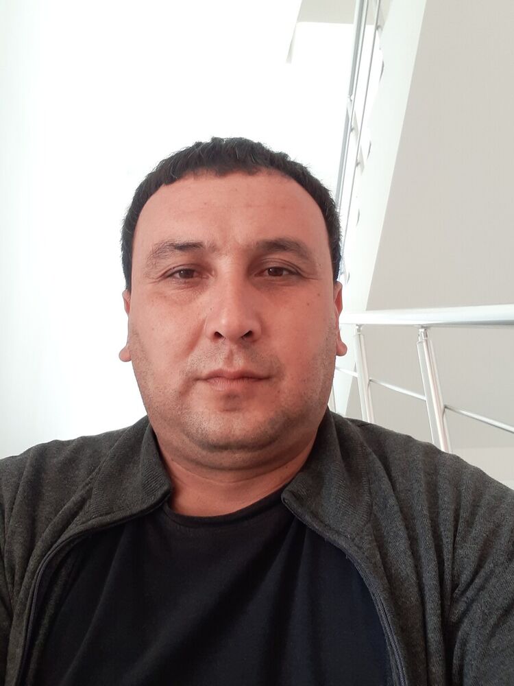  ,   Eziz, 40 ,  