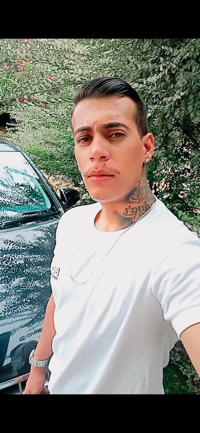  --,   Richard, 26 ,   ,   