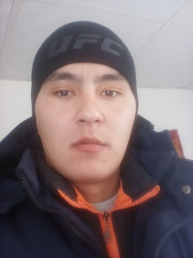  11431558  Kazbek, 32 ,    