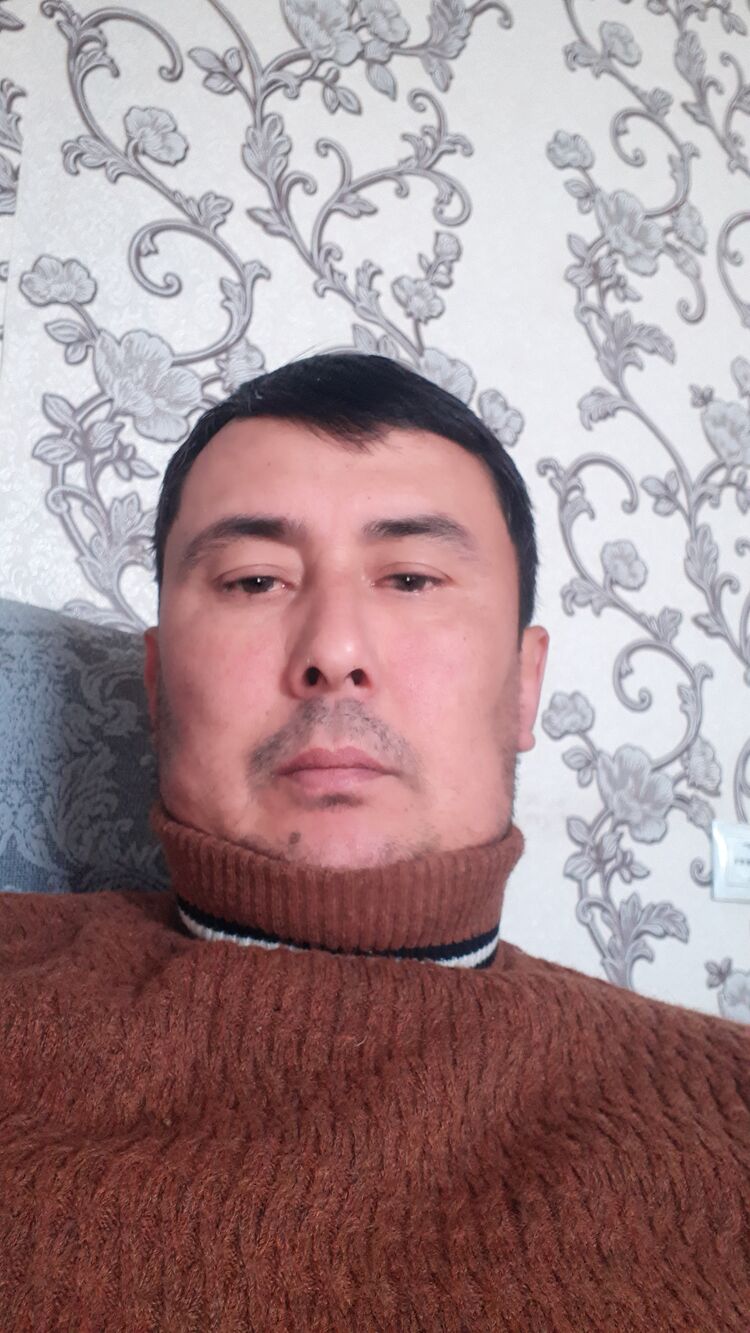  ,   Dauren, 44 ,   c 
