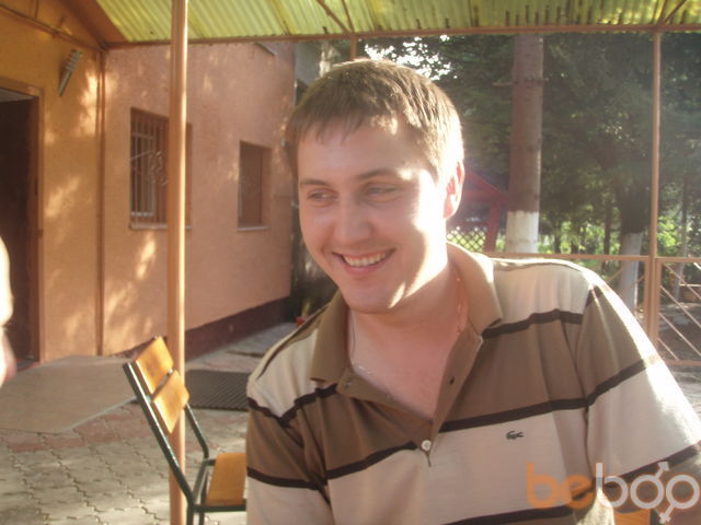  ,   Nikolas, 41 ,   