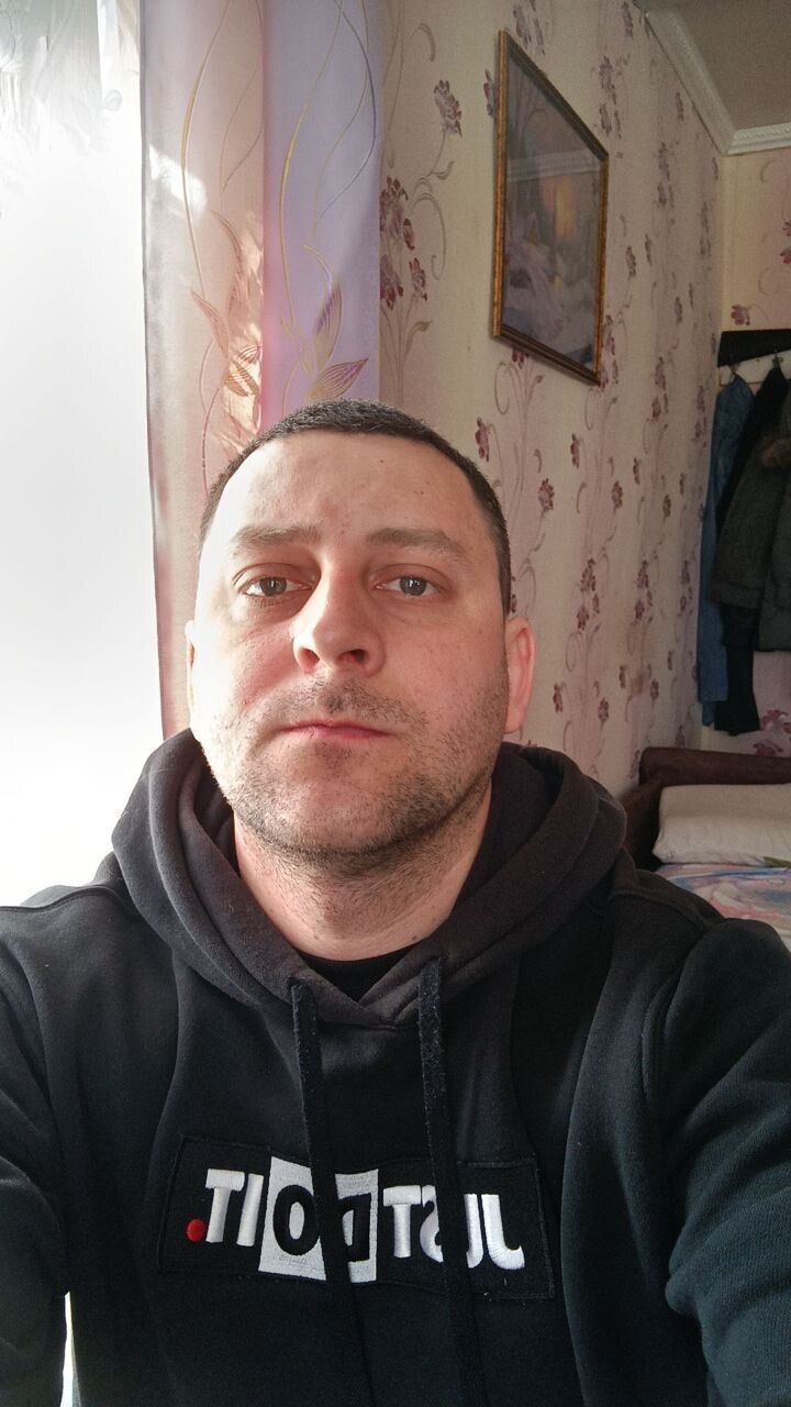  50234488  Petr, 34 ,    